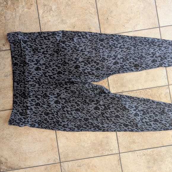 Torrid leggings - 3 pairs - Picture 6 of 8